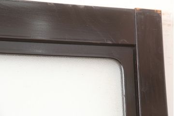 アンティーク建具　石川県産　総漆塗り　浮造り仕上げ　上品な空間作りにおすすめのガラス戸2枚セット(引き戸、建具)(R-045046)