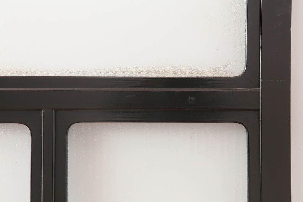 アンティーク建具　石川県産　総漆塗り　浮造り仕上げ　上品な空間作りにおすすめのガラス戸2枚セット(引き戸、建具)(R-045046)