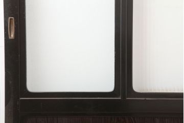 アンティーク建具　石川県産　総漆塗り　浮造り仕上げ　上品な空間作りにおすすめのガラス戸2枚セット(引き戸、建具)(R-045046)