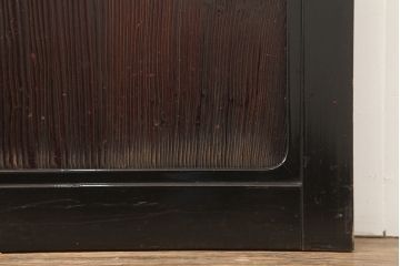 アンティーク建具　石川県産　総漆塗り　浮造り仕上げ　上品な空間作りにおすすめのガラス戸2枚セット(引き戸、建具)(R-045046)