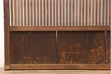 アンティーク建具　昭和初期　木味たっぷりな趣のある格子戸2枚セット　(R-045075)