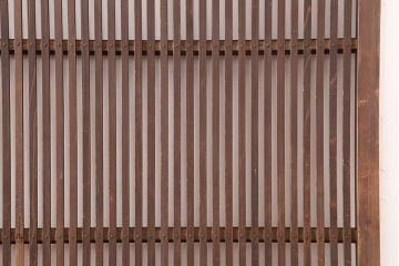 アンティーク建具　昭和初期　木味たっぷりな趣のある格子戸2枚セット(引き戸、建具)(R-045075)