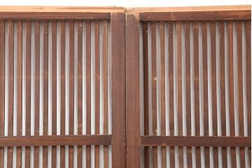 アンティーク建具　昭和初期　木味たっぷりな趣のある格子戸2枚セット(引き戸、建具)(R-045075)