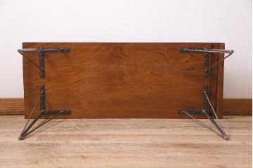 アンティーク家具　古材ケヤキ一枚板　鉄脚リメイク　くっきりとした木目が魅力のサイドテーブル(センターテーブル、ベンチ、飾り台)(R-045081)