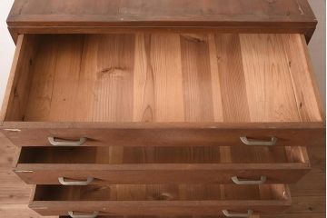 【簡易リペア限定品】アンティーク建具　昭和中期　前面栗材　シンプルなつくりの6段チェスト(引き出し、和タンス)(R-045087)