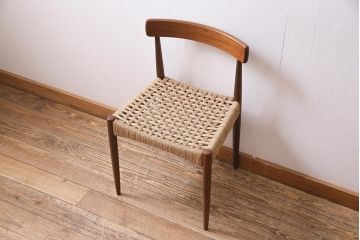 ヴィンテージ家具　北欧ビンテージ　チーク材　丁寧に編み込まれた座面が魅力のダイニングチェア(椅子、デスクチェア)(R-045091)