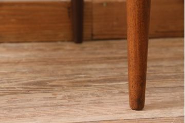 ヴィンテージ家具　北欧ビンテージ　チーク材　丁寧に編み込まれた座面が魅力のダイニングチェア(椅子、デスクチェア)(R-045091)