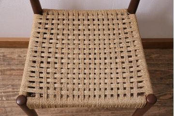 ヴィンテージ家具　北欧ビンテージ　チーク材　丁寧に編み込まれた座面が魅力のダイニングチェア(椅子、デスクチェア)(R-045092)