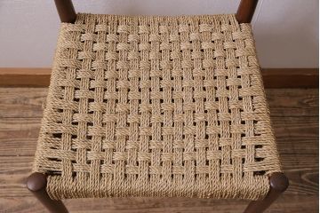 ヴィンテージ家具　北欧ビンテージ　チーク材　丁寧に編み込まれた座面が魅力のダイニングチェア(椅子、デスクチェア)(R-045094)