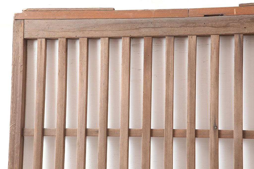 アンティーク建具　昭和初期　古い木の風合いが魅力の荒格子戸1枚(引き戸、建具)(R-045115)