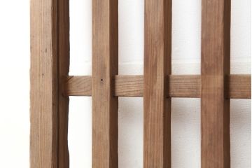アンティーク建具　昭和初期　古い木の風合いが魅力の荒格子戸1枚(引き戸、建具)(R-045115)