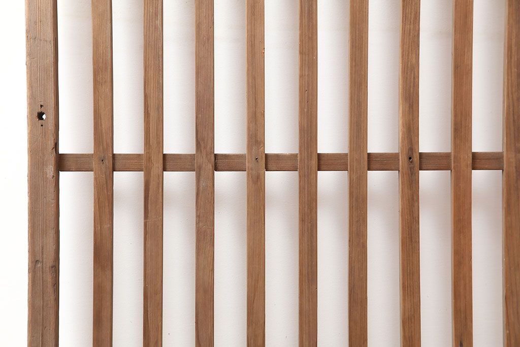 アンティーク建具　昭和初期　古い木の風合いが魅力の荒格子戸1枚(引き戸、建具)(R-045115)