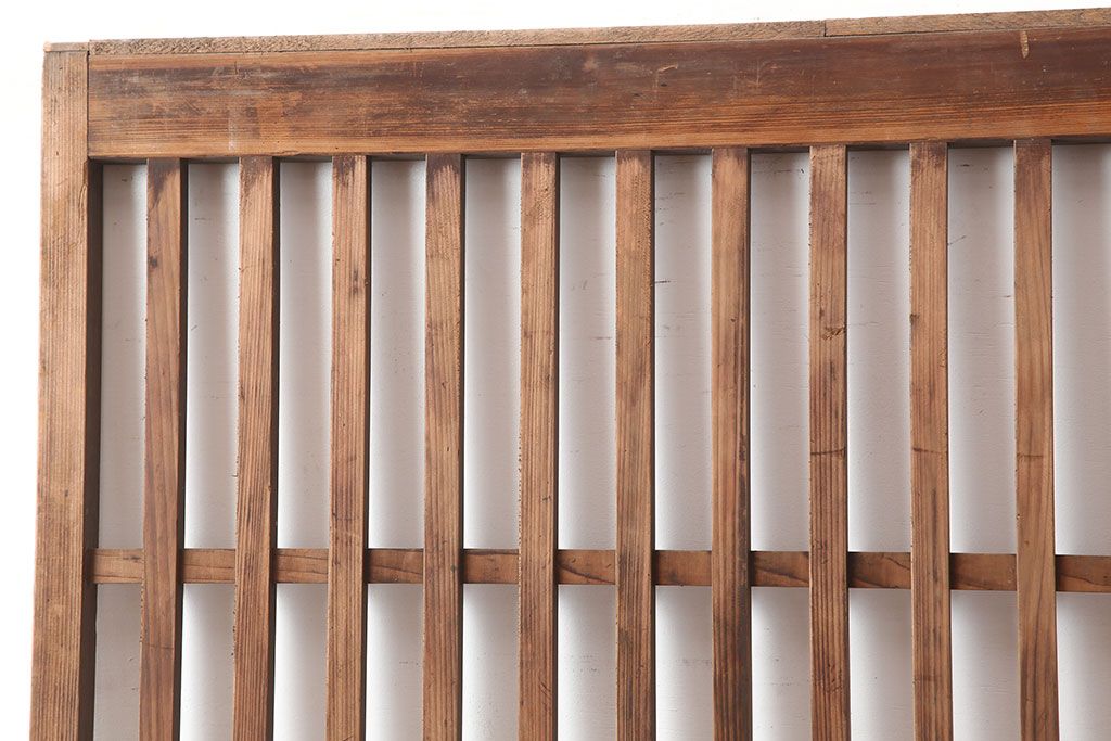 アンティーク建具　昭和初期　古い木の味わいが魅力の荒格子戸1枚(引き戸、建具)(R-045120)