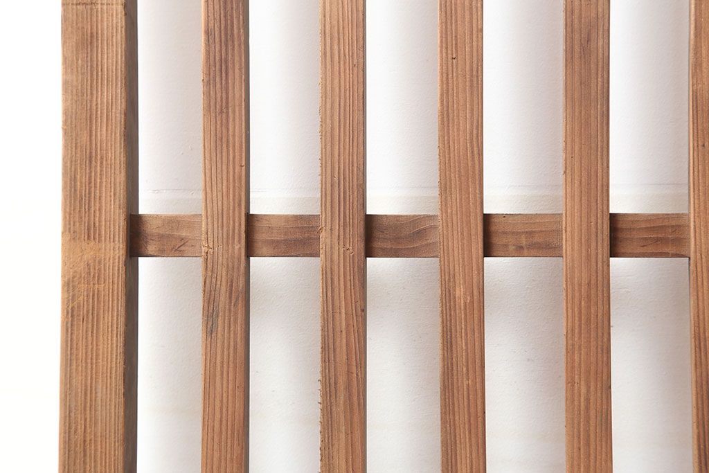 アンティーク建具　昭和初期　古い木の味わいが魅力の荒格子戸1枚(引き戸、建具)(R-045120)