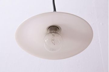 ビンテージ照明　戦前　レトロな平笠シェードの吊り下げ照明(ペンダントライト、天井照明、電笠)(R-045121)