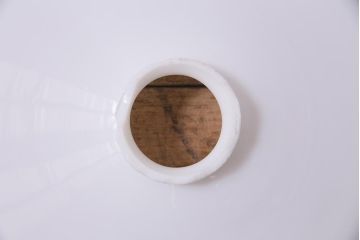 アンティーク照明　昭和レトロ　やわらかな光を放つ平笠シェードの吊り下げ照明2個セット(ペンダントライト、天井照明、電笠)(R-045127)