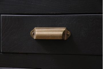 アンティーク家具　昭和初期　リメイク　モールガラス入り　ダークトーンがおしゃれな脚付きリビングボード(収納棚、戸棚、テレビ台)(R-045132)
