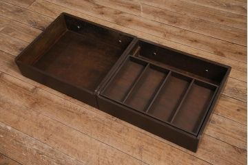 ヴィンテージ家具　イギリスビンテージ　ERCOL(アーコール)　Old Colonial(オールドコロニアル)　気品と風格が漂うカップボード(本棚、ブックシェルフ、食器棚)(R-045136)