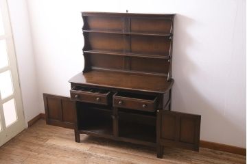 ヴィンテージ家具　イギリスビンテージ　ERCOL(アーコール)　Old Colonial(オールドコロニアル)　気品と風格が漂うカップボード(本棚、ブックシェルフ、食器棚)(R-045136)