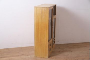 アンティーク家具　昭和中期　ダイヤガラス入り　レトロな雰囲気が魅力のガラス戸棚(収納棚、食器棚)(R-045143)