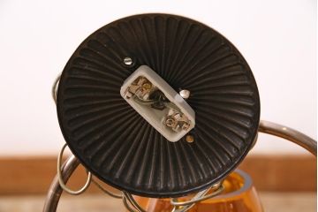 アンティーク照明　アメリカビンテージ　アンバーガラス　3灯　玉ねぎ型のレトロなライト(天井照明、吊り下げ照明、ペンダントライト、ガラスシェード)(R-045144)