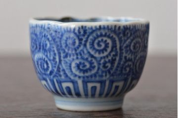 幕末〜明治　伊万里焼　成化年製　蛸唐草文向付4客(猪口、酒器)(R-045150)