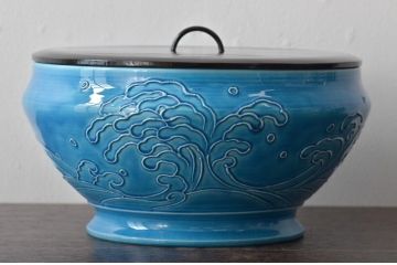 真葛香斎　浅黄交趾波之絵　平水指　共箱　茶道具(R-045164)