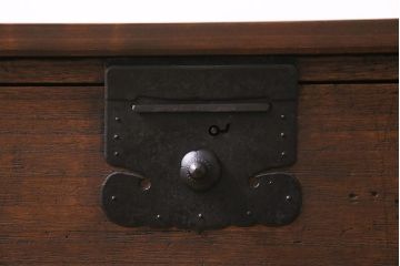 アンティーク家具　明治大正期　天板リメイク　総桐材の上質な箪笥ローボード(テレビ台、テレビボード、衣装箪笥、和タンス)(R-045170)