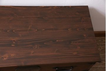 アンティーク家具　明治大正期　天板リメイク　総桐材　大きな丸金具が目を引く箪笥ローボード(衣装箪笥、チェスト、引き出し、リビングボード、和タンス)(R-045171)