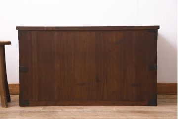 アンティーク家具　明治大正期　天板リメイク　総桐材　大きな丸金具が目を引く箪笥ローボード(衣装箪笥、チェスト、引き出し、リビングボード、和タンス)(R-045171)