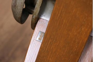 ビンテージ家具　和製　昭和中期　珍しいデザインの昭和レトロな回転チェア(回転椅子、ドクターチェア、アームチェア、ワークチェア)(R-045172)