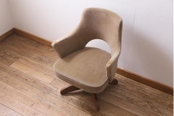 ビンテージ家具　和製　昭和中期　珍しいデザインの昭和レトロな回転チェア(回転椅子、ドクターチェア、アームチェア、ワークチェア)(R-045172)