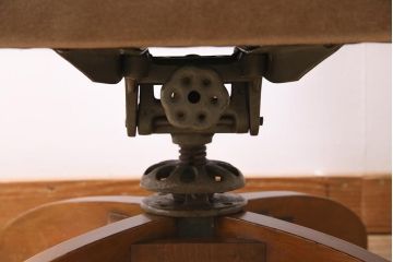 ビンテージ家具　和製　昭和中期　珍しいデザインの昭和レトロな回転チェア(回転椅子、ドクターチェア、アームチェア、ワークチェア)(R-045172)