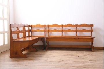 中古　横浜ダニエル(daniel)　A-533　2人掛け 木の温もりを感じるベンチラブチェア(ベンチ、ダイニングチェア、板座、長椅子)(定価約38万円)(R-045178)