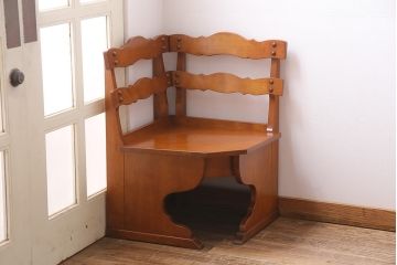 中古　横浜ダニエル(daniel)　A-534　木の温もりを感じるベンチコーナーチェア(ベンチ、ダイニングチェア、板座)(定価約37万円)(R-045179)