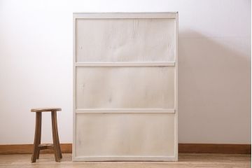 アンティーク家具　昭和中期　モールガラス入り　シャビーなペイントがおしゃれなチェスト(引き出し)(R-045278)