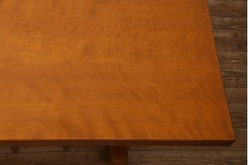 中古　横浜ダニエル(daniel)　A-314　木の温もりを感じるベンチテーブル(ダイニングテーブル、机、4〜6人用)(定価約60万円)(R-045295)