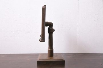 アンティーク雑貨　昭和初期　ナラ材　小振りの木製譜面台(譜面立て、レシピ台、メニュー台、イーゼル)(R-045299)