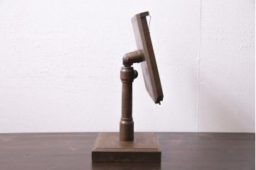 アンティーク雑貨　昭和初期　ナラ材　小振りの木製譜面台(譜面立て、レシピ台、メニュー台、イーゼル)(R-045299)