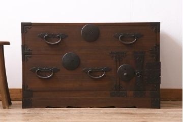 アンティーク家具　大正昭和初期　前面桐材　和の趣漂う箪笥ローボード(時代箪笥、ローチェスト、テレビ台)(R-045301)