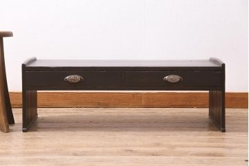 アンティーク家具　和製　明治大正期　ヒノキ材　引き出し付き　洋家具のような引手が目を引く文机(ローテーブル、座机)(R-045330)