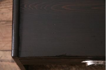 アンティーク家具　和製　明治大正期　ヒノキ材　引き出し付き　洋家具のような引手が目を引く文机(ローテーブル、座机)(R-045330)