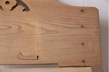 アンティーク家具　昭和初期　ストリップド(剥離)　ケヤキ材・ヒノキ材　折りたたみ式が便利なリーディングデスク(学習机)(R-045341)