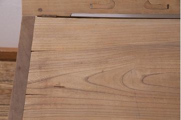 アンティーク家具　昭和初期　ストリップド(剥離)　ケヤキ材・ヒノキ材　折りたたみ式が便利なリーディングデスク(学習机)(R-045341)
