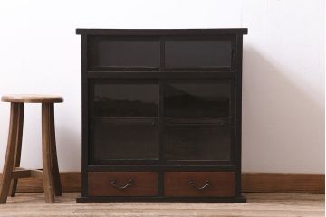 アンティーク家具　大正期　引き出し付き　小ぶりサイズ!和の雰囲気漂う戸棚(ガラスキャビネット、収納棚)(R-045351)