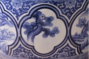 アンティーク雑貨　昭和初期　山水図　繊細に描かれた図柄が美しい瀬戸火鉢(鉢カバー)(R-045353)
