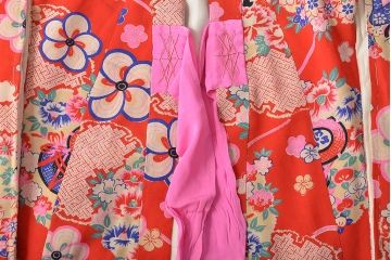 昭和初期　花に宝尽くし　錦紗縮緬　子供着物(正絹、古布)(R-045366)