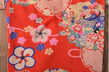 昭和初期　花に宝尽くし　錦紗縮緬　子供着物(正絹、古布)(R-045366)