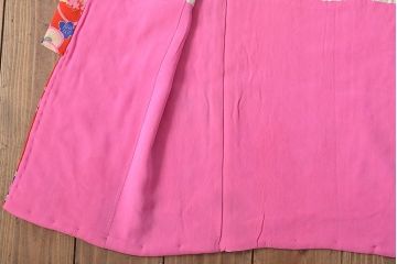 昭和初期　花に宝尽くし　錦紗縮緬　子供着物(正絹、古布)(R-045366)
