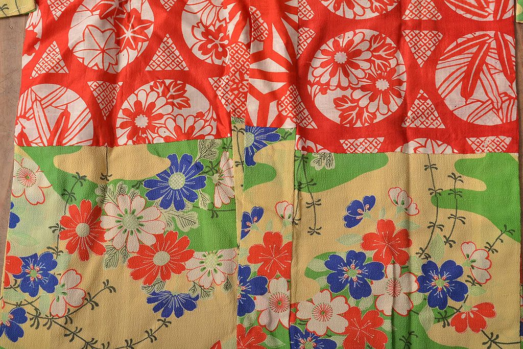 大正〜昭和初期　花柄　背抜き縮緬着物(正絹、古布)(R-045367)